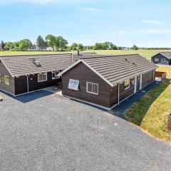 18 person holiday home in Bogense