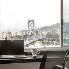 Magnífico "QUARTO" Privativo em Apto, com Vista Espetacular