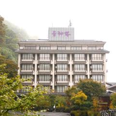 青年酒店
