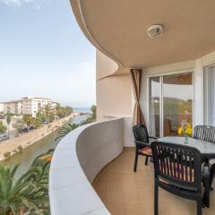 Beach apartment Calafell center with parking