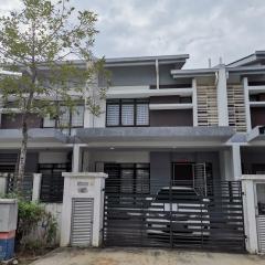 5 stars Rawang homestay