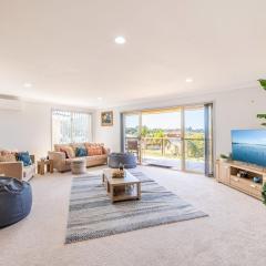 124 Rocky Point Rd - pet friendly, air con, Wi-Fi, high chair and Cot
