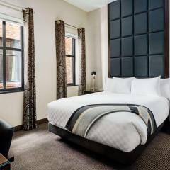 Joinery Hotel Pittsburgh, Curio Collection by Hilton