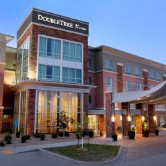DoubleTree by Hilton West Fargo Sanford Medical Center Area