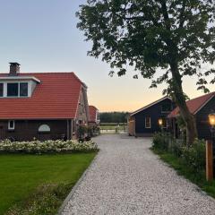 Bed & Breakfast Hoeve Happiness