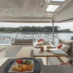 LUXE Crewed Catamaran, Sailing Mangofloat, Croatia