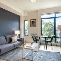 Hayes Valley Studio w Rooftop WD 1 min to BART SFO-108