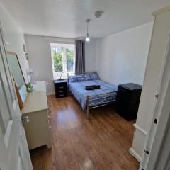 COZY DOUBLE BEDROOM IN ZONE 1-2 CENTRAL LONDON