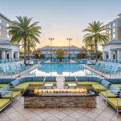 TownePlace Suites Orlando at FLAMINGO CROSSINGS® Town Center/Western Entrance