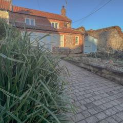 Rural Cottage under 3 miles to Mundesley and Norfolk Coast