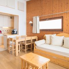 Appartement ski-in/ski-out confort, sud-ouest, 500m pistes, balcon avec vue, 6 couchages, WiFi - FR-1-449-155