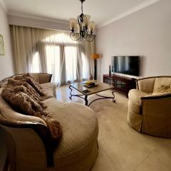 Luxury 2BD flat, steps from Sahl Hasheesh beach