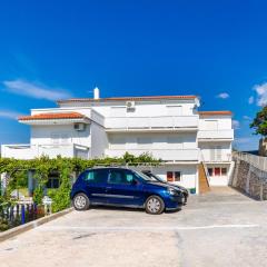 Apartments Pela
