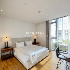 Crystal Clear 1BR Apt in Blue Waters by Rich Stay