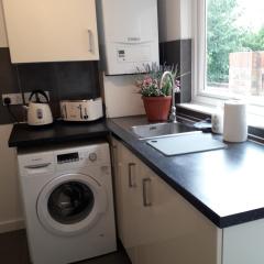 Luxury 4 Bedroom City Centre Retreat FREE PARKING & FREE WIFI