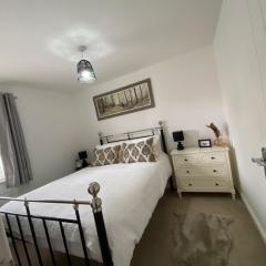 The Belfry 3 Bedrooms 2 Bathrooms Contractors & Family