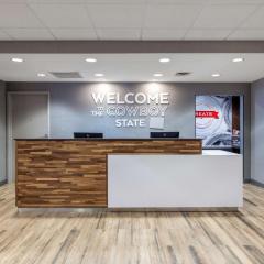 Newly Renovated-Hampton Inn & Suites Casper