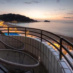 Zarautz Beach with parking by Aston Rentals