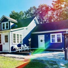 1890 CapeCod farmhouse:Charming, Private, Spacious