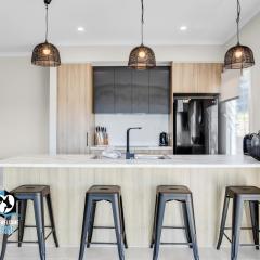 Brand New 3 Bed 2 Bath with Sea Views