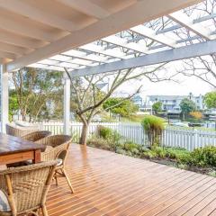 Peaceful Parkland Home on Thesen Islands