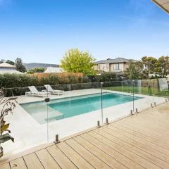 The Family Beachside Escape by Ready Set Stay - HOUSE & GUEST HOUSE
