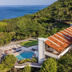Villas Sol Beach Resort