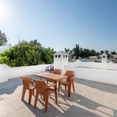 Charming Flat w Terrace 3 min to Beach in Bodrum