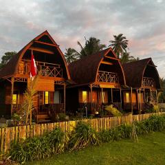 Momos Surf Shack