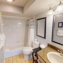 Beach Lover's Haven 2BR Villa at Heron Marsh