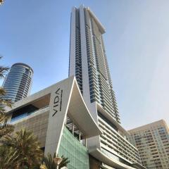 Vida Dubai Marina & Yacht Club, 1 BR with Marina and Sea View