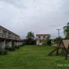 Casa em Condomínio tranquilo bem perto da praia!