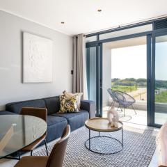 Luxury Bellagio 304 Two Bed with Inverter