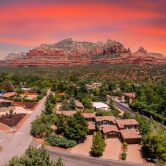 Uptown Sedona Gem: 3-Bed Townhome with Majestic Views and Central Location
