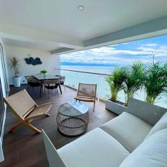 Amazing Beach Front Ocean View 2 Bed/2 Bath Condo