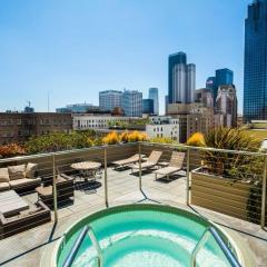 Historic Downtown LA Loft - Urban Charm