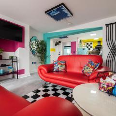 Flawsome stays colourful Whimsical Apartment with Garden close to Ramsgate Harbour great for families