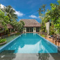 Stunning 5BR villa with freshwater pool & tropical garden