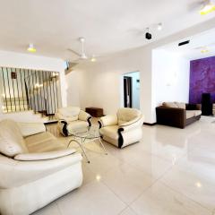 Luxury Haven: Spacious Two Bedroom Villa with Parking