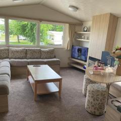 6 berth caravan Cherry tree holiday park Great yarmouth