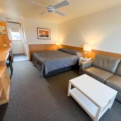 Summerhill Motor Inn