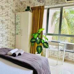 Boutique Room in Koregaon Park. WiFi, Ac, Smart Tv