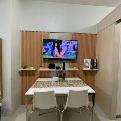 Makati Luxury Retreat with Wi-Fi and Netflix