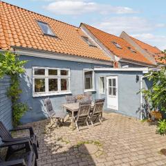 Cozy Home In Assens With Wifi