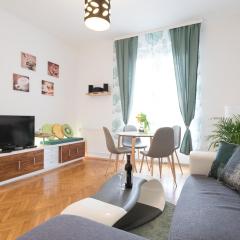 French Balcony - 45m² - Szeneviertel