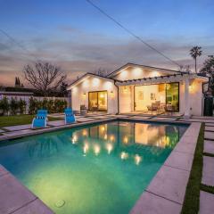 Universal Studio Stellar Home with pool and jacuzzi