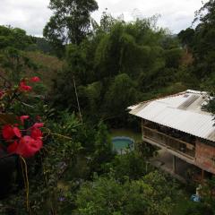 Alojamiento rural pájaros y flores