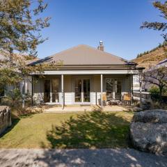 Gold Rush Chalet - Cardrona Holiday Home