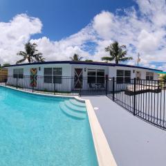 Equipped House W Pool & Patios, Near the Beaches, Prime Location- Ideal for Small Families, Coastal Haven