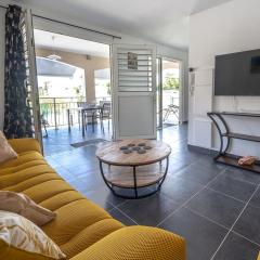L'Anse Plage appartement 2 chambres avec spa à 200 m de la plage, jardin Privé et Parking